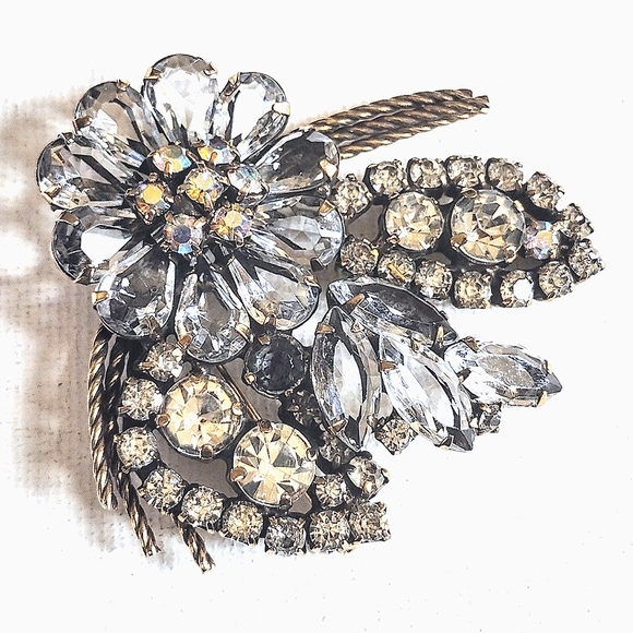 😳 Vintage High End AB Rhinestone Floral Flower Open Back Brooch Pin - Picture 6 of 9